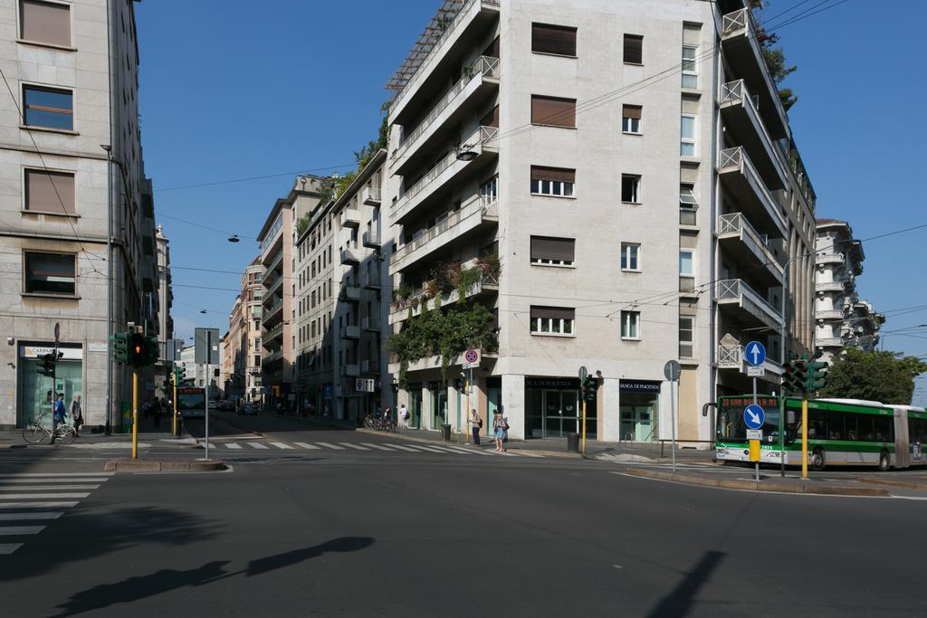 Italianway-Francesco Sforza Apartment Milan Bagian luar foto